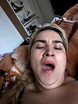 violet-grey online show from March 17, 2026, 12:52 pm