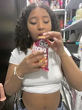 canelaa sweet5 online show from March 13, 2026, 3:22 am