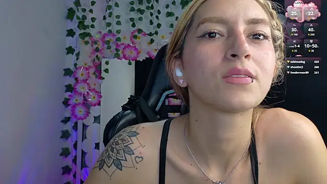 Mis Cersi online show from April 28, 2026, 2:27 am