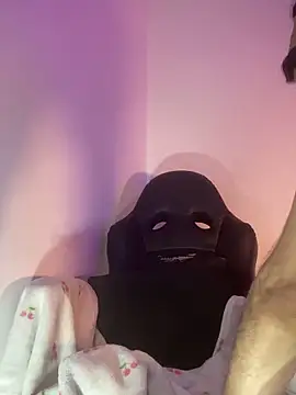 Snapshot of baileyadamms chatting on April 8, 2026, 6:31 pm baileyadamms online show from April 8, 2026, 6:31 pm