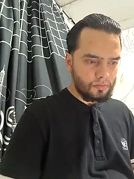 angel leon01 online show from March 25, 2026, 5:40 am