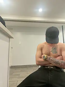 Snapshot of Jhon_jairo420zzzz chatting on April 14, 2026, 10:04 pm Jhon jairo420zzzz online show from April 14, 2026, 10:04 pm