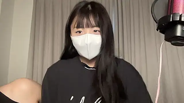 uni cha online show from April 4, 2026, 4:41 am