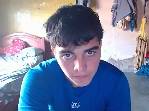 Snapshot of heiker__ chatting on March 21, 2026, 5:28 pm heiker online show from March 21, 2026, 5:28 pm