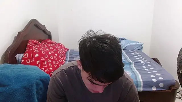 Snapshot of heiker__ chatting on February 25, 2026, 4:01 am heiker online show from February 25, 2026, 4:01 am