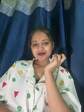 samayra1144 online show from May 10, 2026, 3:14 pm