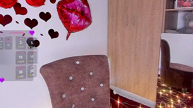 Giulia Cash online show from February 28, 2026, 12:16 pm