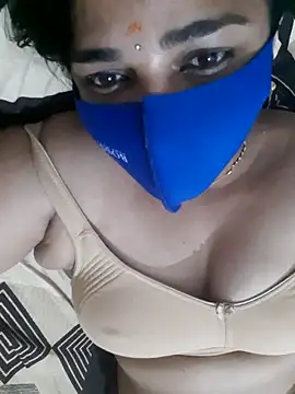 Tamil Luckly girl online show from May 19, 2026, 4:36 pm