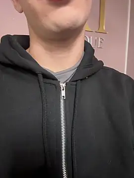 PerlaRogerss  online show from March 10, 2026, 10:41 am