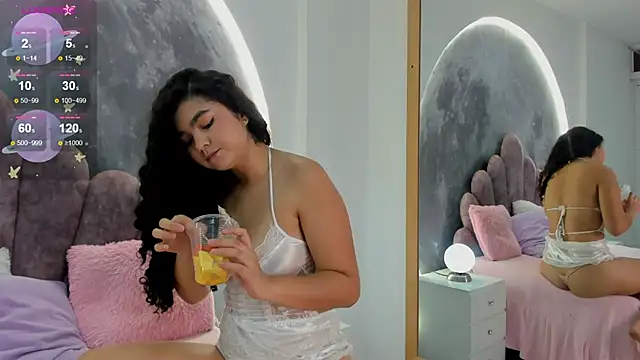 Snapshot of _Curly_Beauty chatting on March 6, 2026, 4:35 pm Curly Beauty online show from March 6, 2026, 4:35 pm