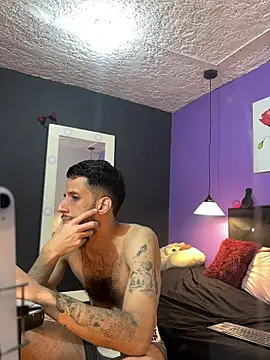 Snapshot of Karim_mansur chatting on March 4, 2026, 3:09 pm Karim mansur online show from March 4, 2026, 3:09 pm