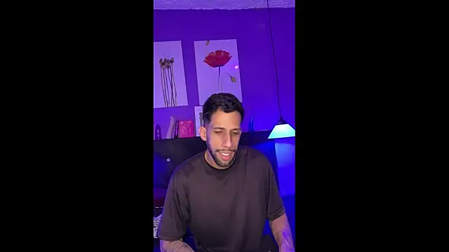 Snapshot of Karim_mansur chatting on April 24, 2026, 3:58 pm Karim mansur online show from April 24, 2026, 3:58 pm