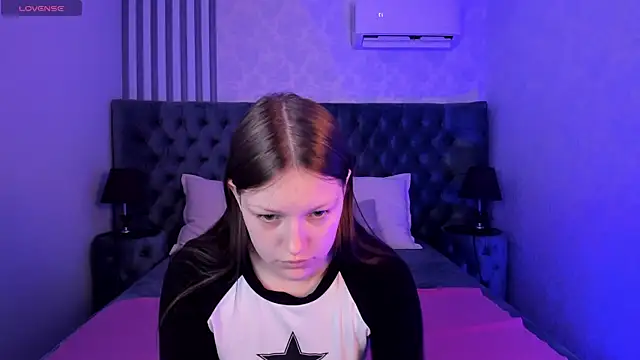 LauraBev online show from May 23, 2026, 6:01 am