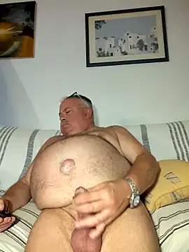 bylytom27 online show from March 3, 2026, 2:07 am