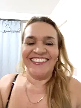 Snapshot of charlotte_milf30 chatting on April 22, 2026, 12:50 am charlotte milf30 online show from April 22, 2026, 12:50 am