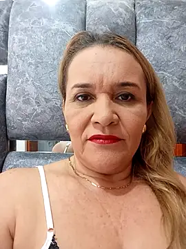 Snapshot of charlotte_milf30 chatting on April 29, 2026, 1:26 pm charlotte milf30 online show from April 29, 2026, 1:26 pm