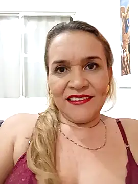 Snapshot of charlotte_milf30 chatting on April 30, 2026, 12:50 am charlotte milf30 online show from April 30, 2026, 12:50 am