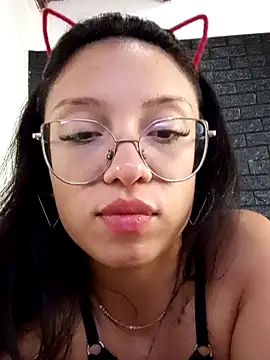 Moondefuego online show from March 21, 2026, 12:20 pm