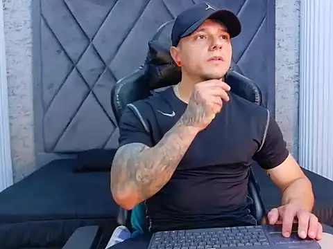 TYSONRICH1 online show from February 26, 2026, 6:19 pm