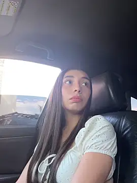 Snapshot of lunna-foxx chatting on March 7, 2026, 10:04 pm lunna-foxx online show from March 7, 2026, 10:04 pm