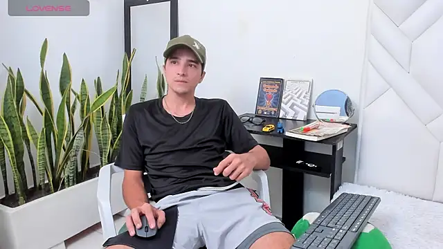 Snapshot of bad_boy_cum_ chatting on February 21, 2026, 4:25 am bad boy cum online show from February 21, 2026, 4:25 am