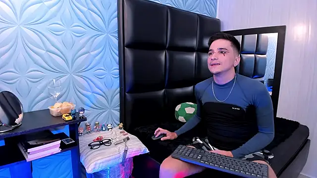 Snapshot of bad_boy_cum_ chatting on March 1, 2026, 6:13 am bad boy cum online show from March 1, 2026, 6:13 am