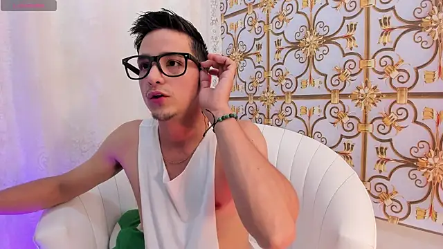 Snapshot of bad_boy_cum_ chatting on March 25, 2026, 3:50 am bad boy cum online show from March 25, 2026, 3:50 am