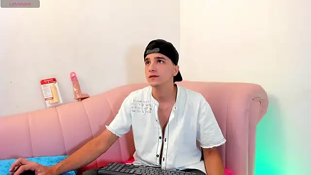 Snapshot of bad_boy_cum_ chatting on March 11, 2026, 10:26 pm bad boy cum online show from March 11, 2026, 10:26 pm