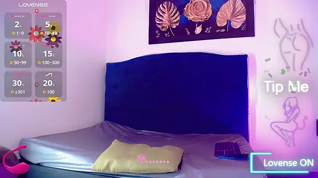 Karlaa Hernandez  online show from March 12, 2026, 3:56 am