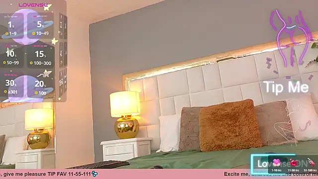 Snapshot of AraLewis chatting on May 4, 2026, 12:47 am AraLewis online show from May 4, 2026, 12:47 am