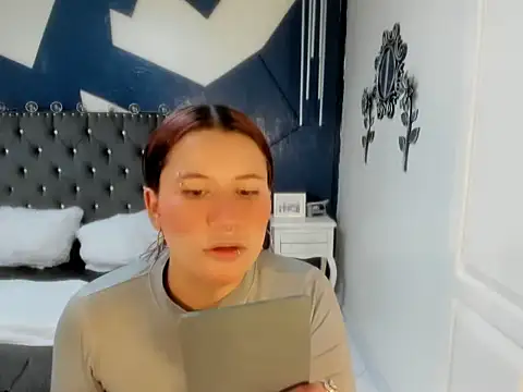 Snapshot of sara_gray__ chatting on March 24, 2026, 5:02 pm sara gray online show from March 24, 2026, 5:02 pm