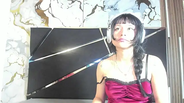 Snapshot of Couple_In_Heat chatting on May 20, 2026, 1:41 pm Couple In Heat online show from May 20, 2026, 1:41 pm