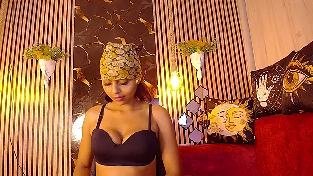 Snapshot of onixebony chatting on March 24, 2026, 10:10 pm onixebony online show from March 24, 2026, 10:10 pm