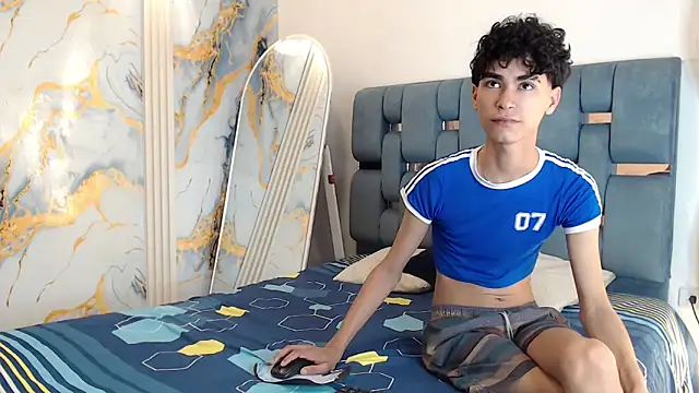 Snapshot of BOYS_PLAY chatting on May 9, 2026, 1:20 am BOYS PLAY online show from May 9, 2026, 1:20 am
