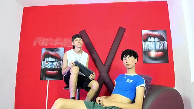 Snapshot of BOYS_PLAY chatting on May 2, 2026, 1:22 am BOYS PLAY online show from May 2, 2026, 1:22 am