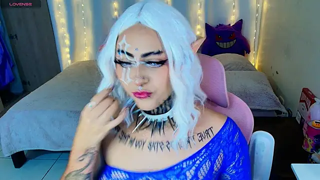 Snapshot of maliciaXpoison chatting on May 19, 2026, 1:56 am maliciaXpoison online show from May 19, 2026, 1:56 am