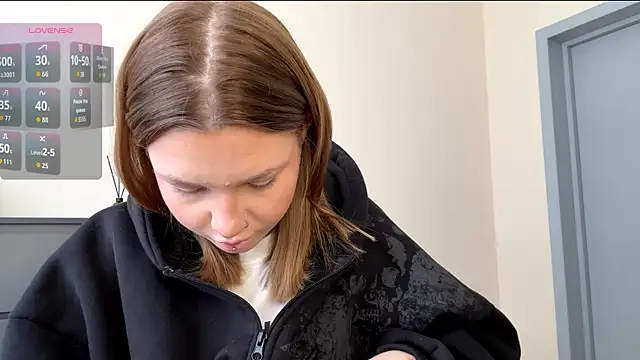 Snapshot of PledHoly chatting on March 6, 2026, 6:19 am PledHoly online show from March 6, 2026, 6:19 am