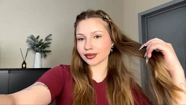 Snapshot of PledHoly chatting on February 16, 2026, 11:31 am PledHoly online show from February 16, 2026, 11:31 am