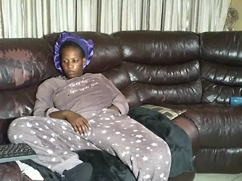 Snapshot of Sky-Diamond chatting on March 26, 2026, 9:13 pm Sky-Diamond online show from March 26, 2026, 9:13 pm