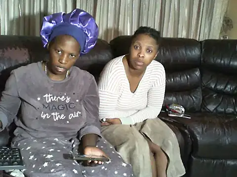 Snapshot of Sky-Diamond chatting on March 17, 2026, 7:11 am Sky-Diamond online show from March 17, 2026, 7:11 am