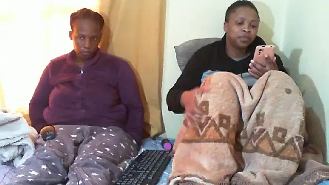 Snapshot of Sky-Diamond chatting on May 15, 2026, 7:17 am Sky-Diamond online show from May 15, 2026, 7:17 am
