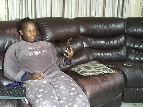 Snapshot of Sky-Diamond chatting on March 24, 2026, 6:24 am Sky-Diamond online show from March 24, 2026, 6:24 am