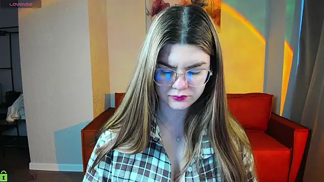 zoe j0y online show from March 3, 2026, 1:23 am