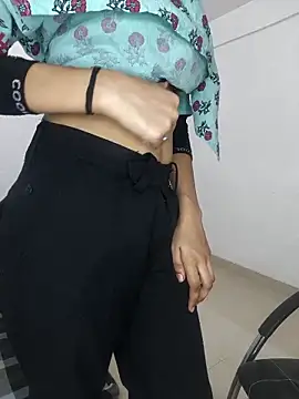 Snapshot of tanzum_khan3202 chatting on March 7, 2026, 8:32 am tanzum khan3202 online show from March 7, 2026, 8:32 am