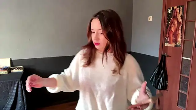 AnnmariePedone online show from February 18, 2026, 11:06 am