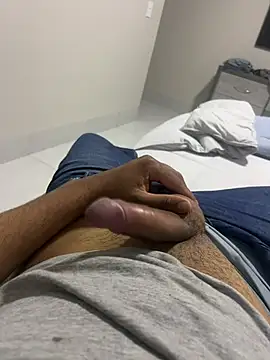 Snapshot of twink231 chatting on June 13, 2026, 11:13 pm twink231 online show from June 13, 2026, 11:13 pm