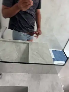 Snapshot of twink231 chatting on April 12, 2026, 3:26 pm twink231 online show from April 12, 2026, 3:26 pm