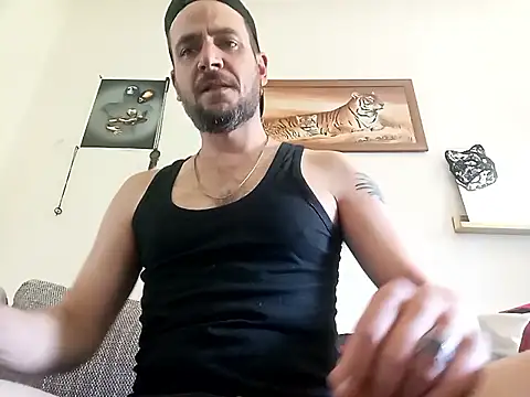 Snapshot of Mikedebo chatting on April 25, 2026, 1:36 pm Mikedebo online show from April 25, 2026, 1:36 pm