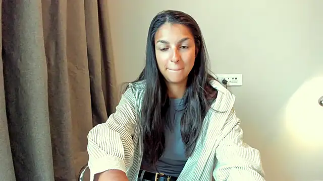 Snapshot of AngelGabe chatting on March 28, 2026, 4:02 am AngelGabe online show from March 28, 2026, 4:02 am