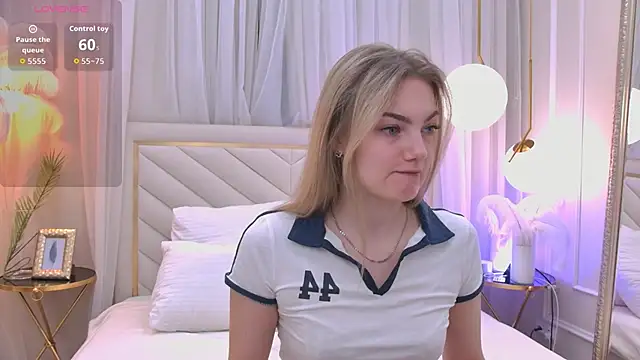 Snapshot of Sona_Lavberi chatting on March 29, 2026, 8:38 am Sona Lavberi online show from March 29, 2026, 8:38 am